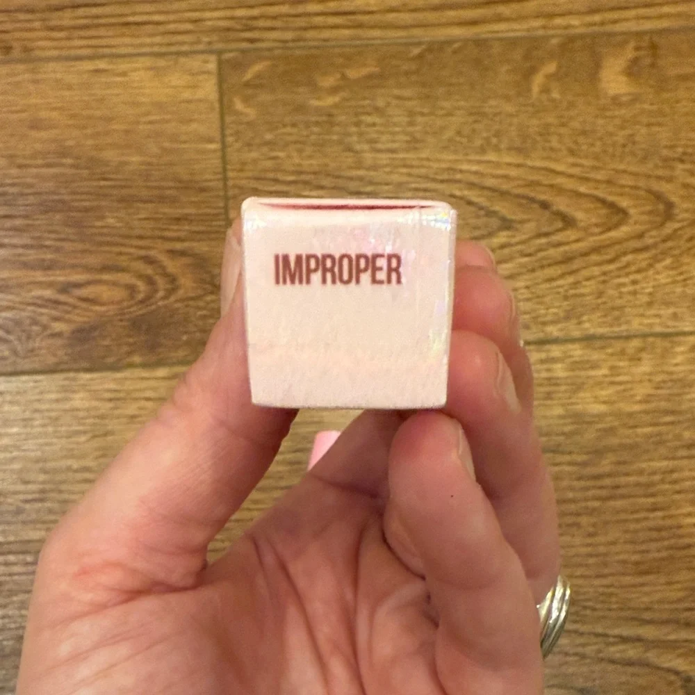 Jeffree Star rich mauve